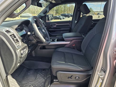 Used 2025 RAM 1500 Big Horn image 17