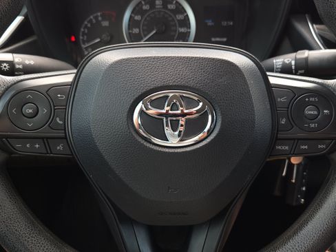 Certified 2022 Toyota Corolla LE FWD image 22