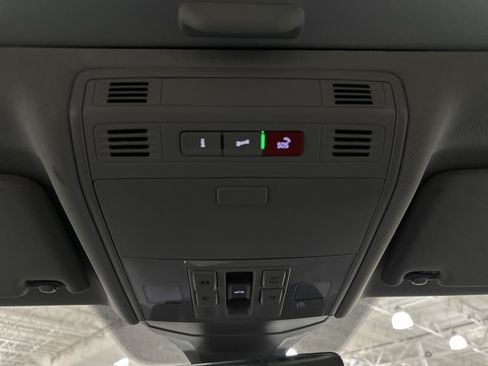 New 2026 Volkswagen Jetta SE FWD image 34