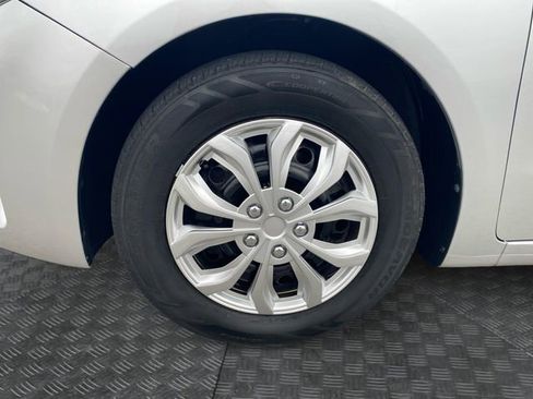 Used 2018 Kia Forte LX image 29