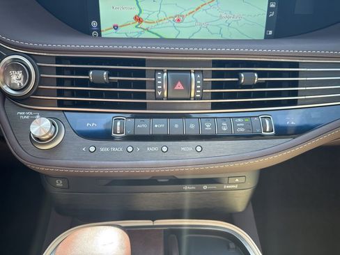 Used 2019 Lexus LS 500 AWD image 37