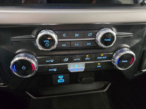 Used 2024 Ford F150 XLT w/ Tow/Haul Package image 31