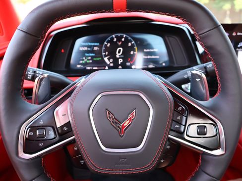 Certified 2025 Chevrolet Corvette Stingray Premium Conv w/ Z51 Performance Package image 18