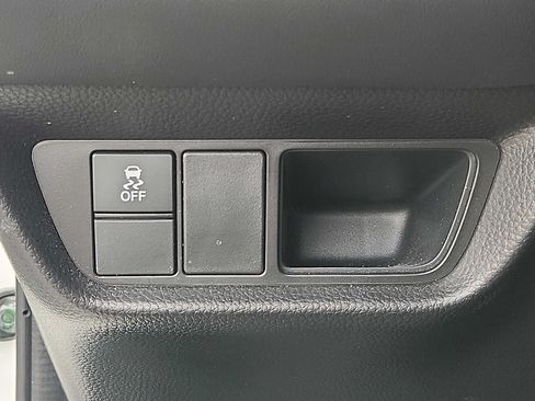 Certified 2025 Honda HR-V Sport image 22
