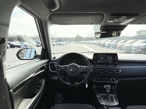 Used 2021 Kia Seltos S image 34