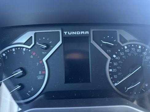 Used 2023 Toyota Tundra Limited image 34