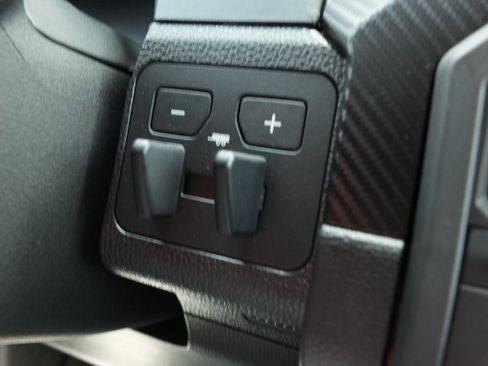 Used 2025 Toyota Tacoma TRD Pro AWD/4WD image 30