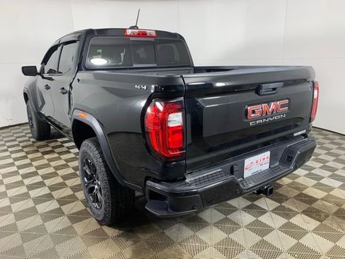 Used 2025 GMC Canyon Elevation AWD/4WD image 11