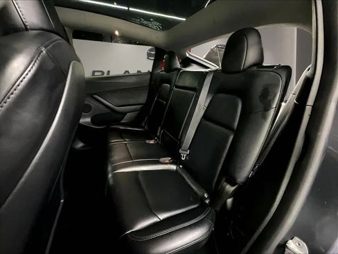 Used 2022 Tesla Model Y Performance AWD/4WD image 22