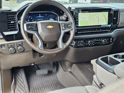 Used 2026 Chevrolet Silverado 1500 LT AWD/4WD image 34