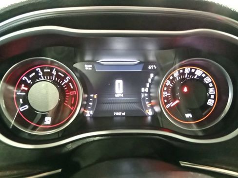 Used 2016 Dodge Challenger R/T RWD image 11