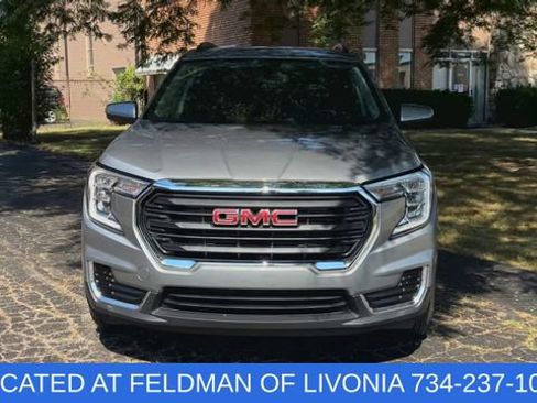 Certified 2023 GMC Terrain SLE w/ Driver Convenience Package FWD image 3
