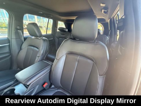 New 2026 Jeep Grand Cherokee Limited w/ Luxury Tech Group II image 24