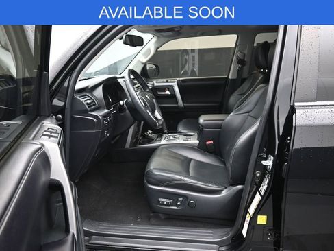 Used 2017 Toyota 4Runner Limited AWD/4WD image 9