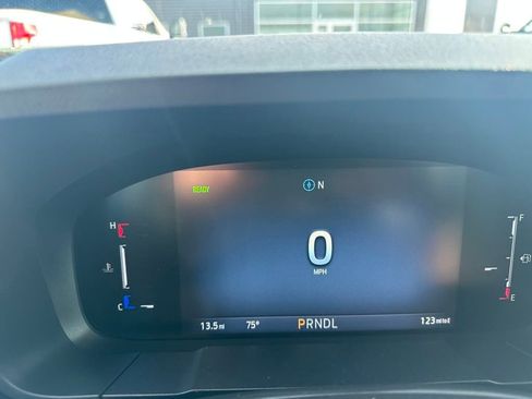 New 2025 Ford Maverick XLT w/ XLT Luxury Package image 10