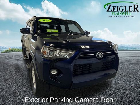 Used 2021 Toyota 4Runner SR5 AWD/4WD image 7