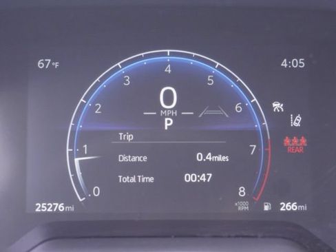 Used 2025 Toyota Corolla Cross XLE FWD image 35