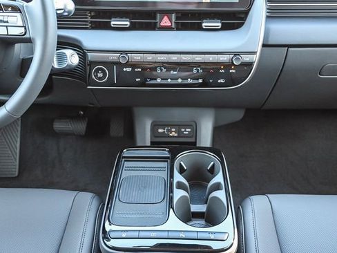 New 2026 Hyundai Ioniq 5 SEL image 16