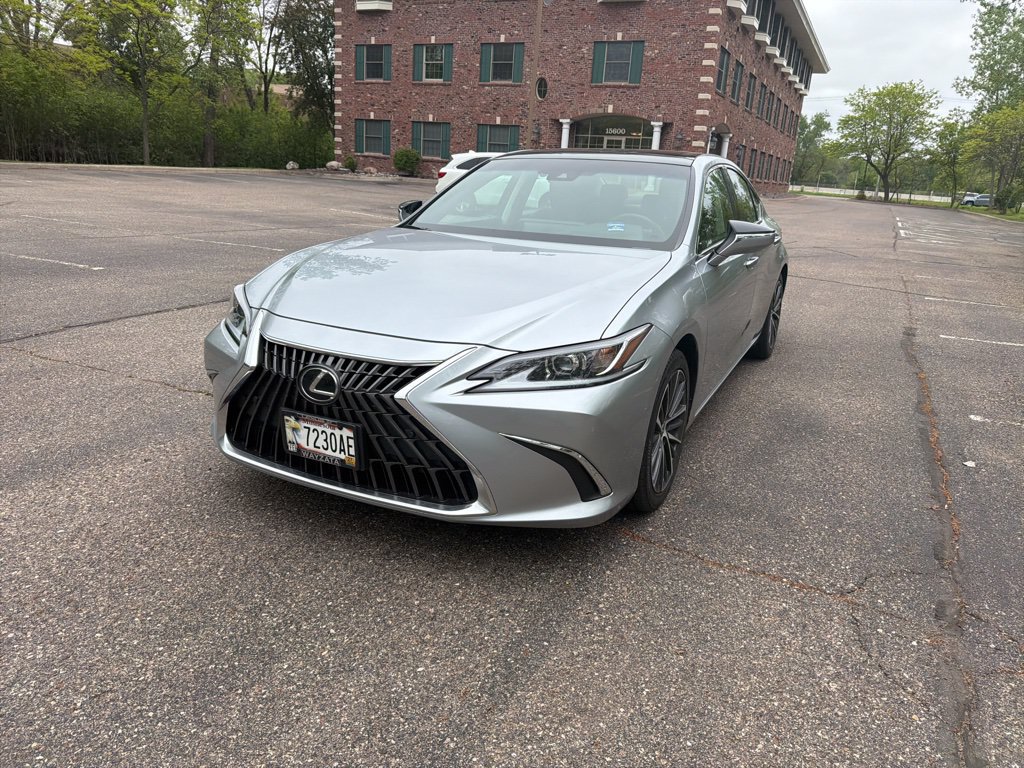 Certified 2023 Lexus ES 350 w/ Premium Package FWD image 6