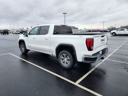 New 2026 GMC Sierra 1500 SLE