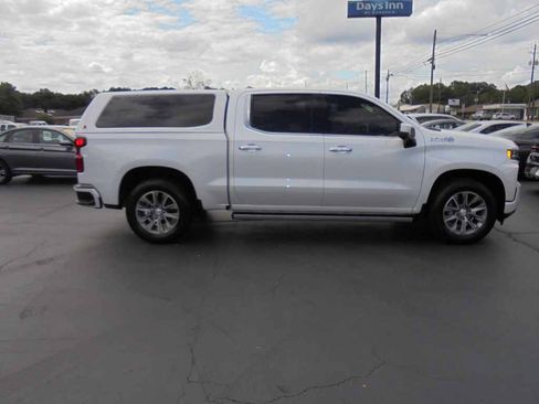 Used 2019 Chevrolet Silverado 1500 High Country AWD/4WD image 2