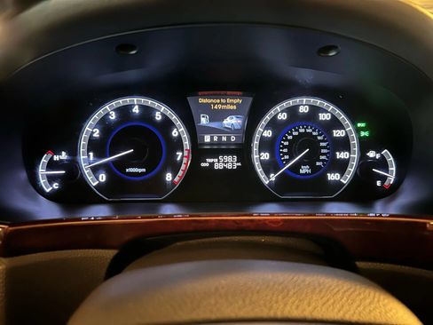 Used 2011 Hyundai Equus Signature RWD image 14