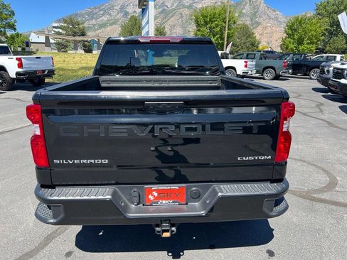 Used 2026 Chevrolet Silverado 1500 Custom Trail Boss w/ Turbomax Blackout Package AWD/4WD image 10