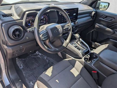 Used 2025 Chevrolet Colorado Trail Boss AWD/4WD image 11