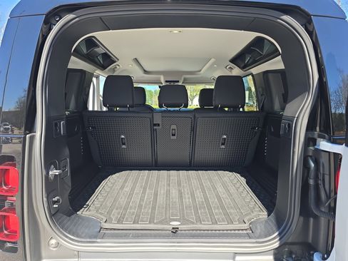Certified 2025 Land Rover Defender 110 S image 12