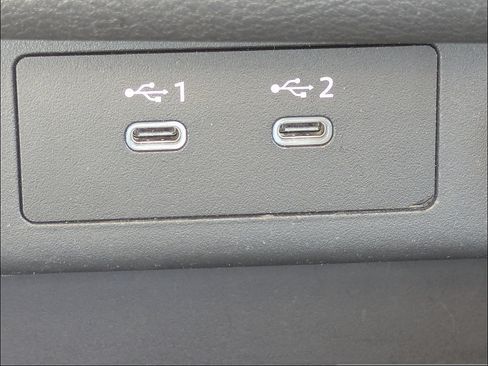 Used 2025 Nissan Rogue SV FWD image 25