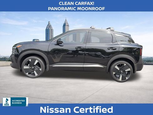 Used 2025 Nissan Kicks SR w/ SR Premium Package FWD image 2