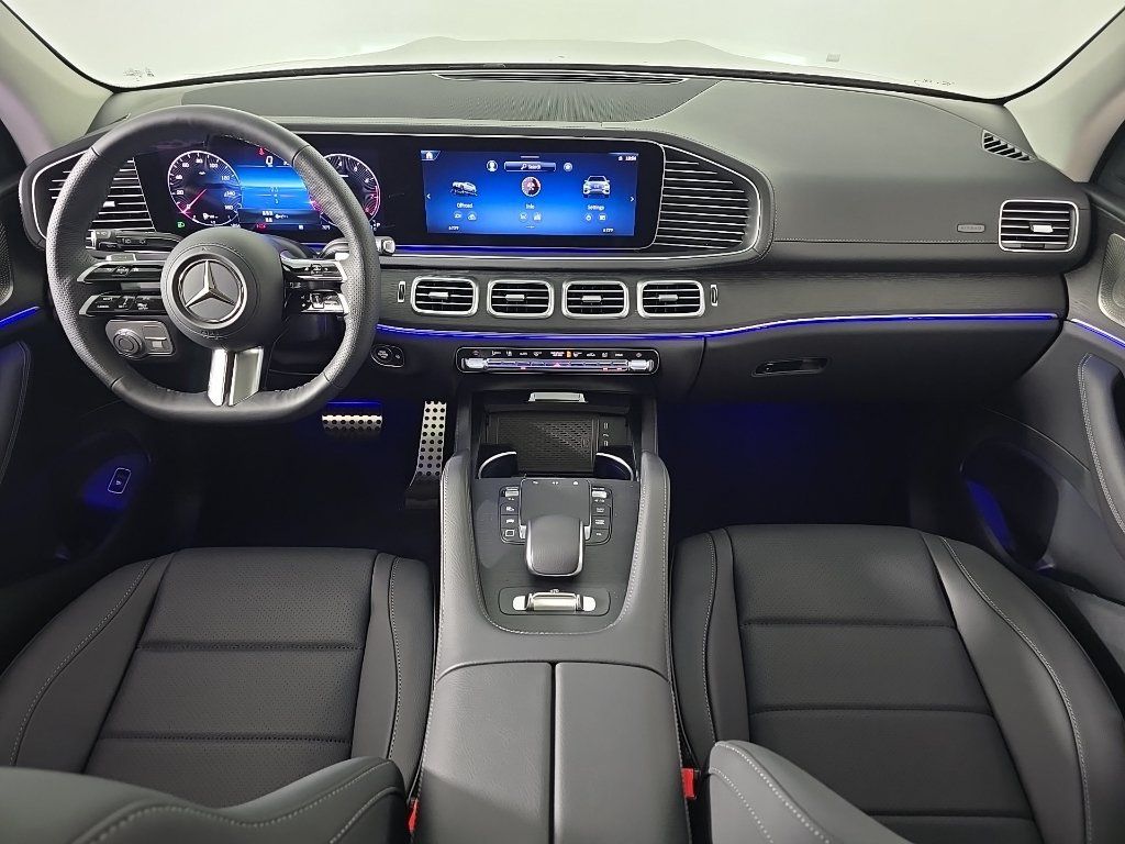 Used 2026 Mercedes-Benz GLS 450 4MATIC image 31