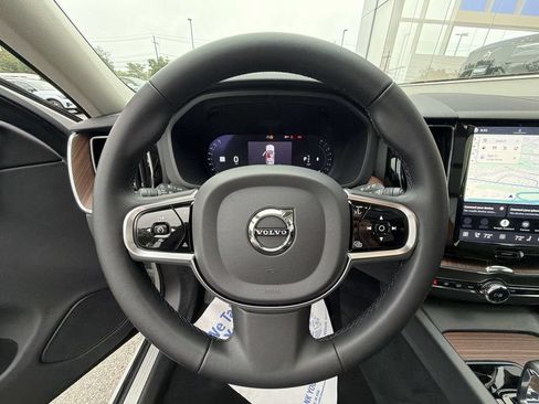 Certified 2024 Volvo XC60 B5 Plus w/ Protection Package Premier AWD/4WD image 18
