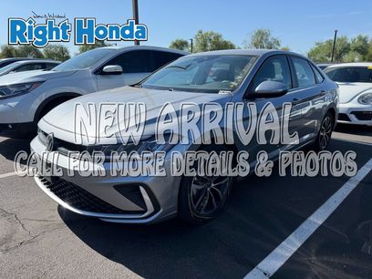 Used 2025 Volkswagen Jetta SE