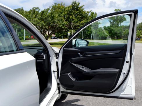 Used 2021 Honda Accord LX image 19