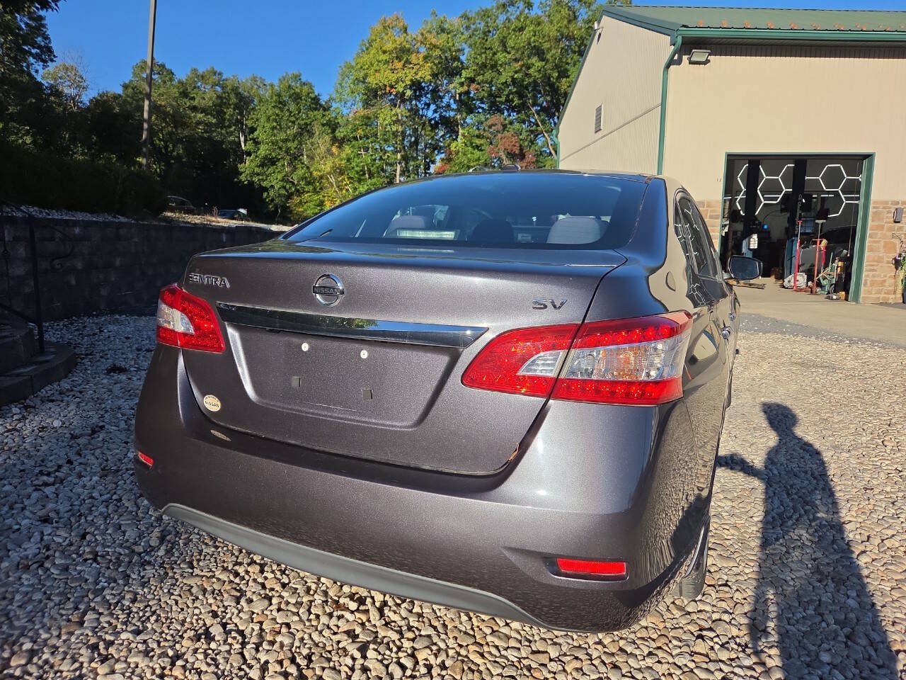 Used 2015 Nissan Sentra SV FWD image 4