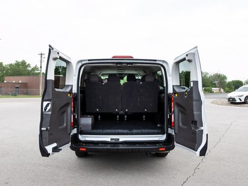 Used 2024 Ford Transit 350 XLT RWD image 6