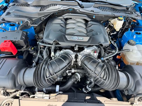 Used 2025 Ford Mustang GT Premium RWD image 31