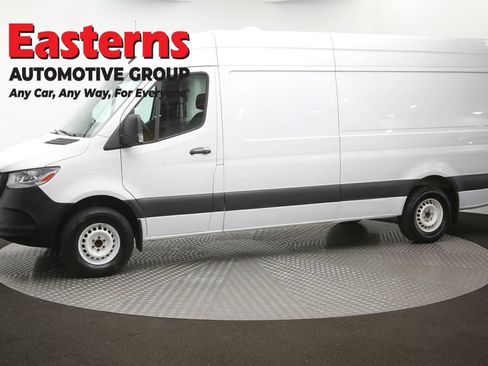 Used 2020 Mercedes-Benz Sprinter 2500 w/ Driver Convenience Package image 56