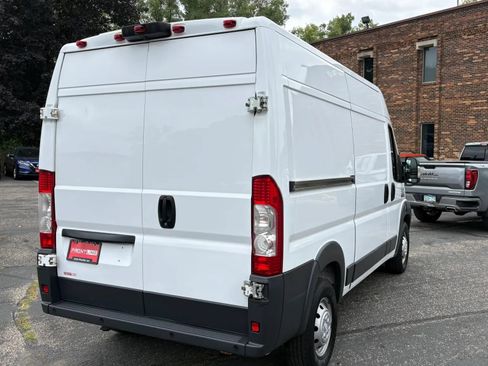 Used 2018 RAM ProMaster 2500 FWD image 10