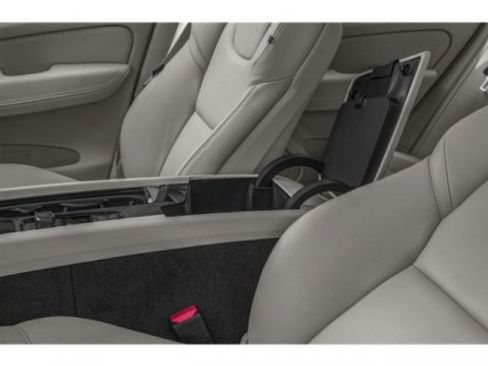 Used 2018 Volvo XC60 T6 Inscription w/ Luxury Seat Package image 10