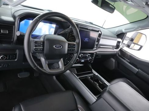 Used 2025 Ford F250 Lariat w/ Lariat Ultimate Package AWD/4WD image 15