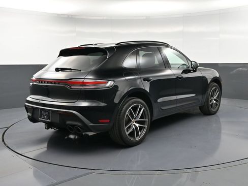 Certified 2023 Porsche Macan Turbo AWD/4WD image 8