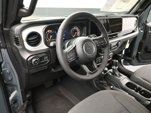 New 2025 Jeep Wrangler Sport S image 9