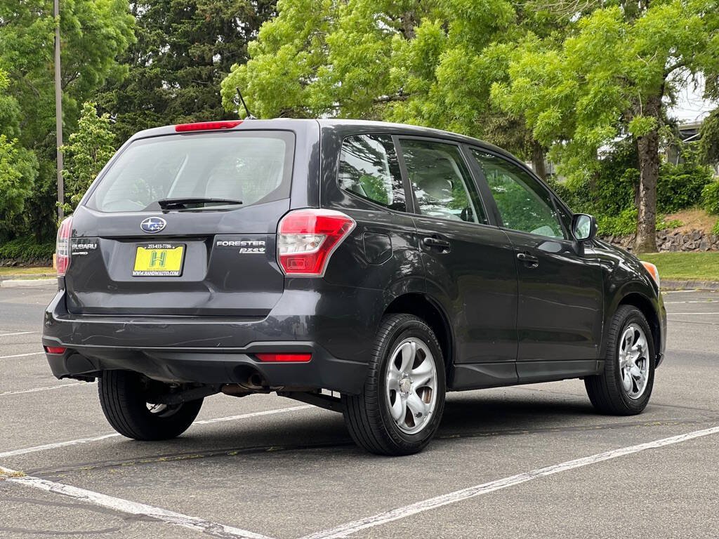 Used 2014 Subaru Forester 2.5i AWD/4WD image 5