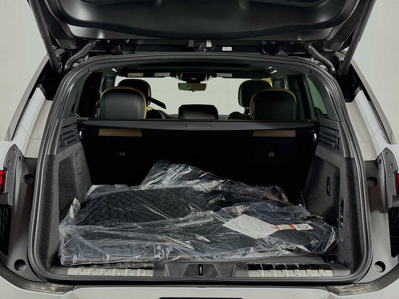 New 2026 Land Rover Range Rover Sport Dynamic SE AWD/4WD image 26