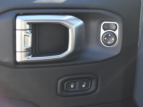 New 2026 Jeep Gladiator Rubicon image 14