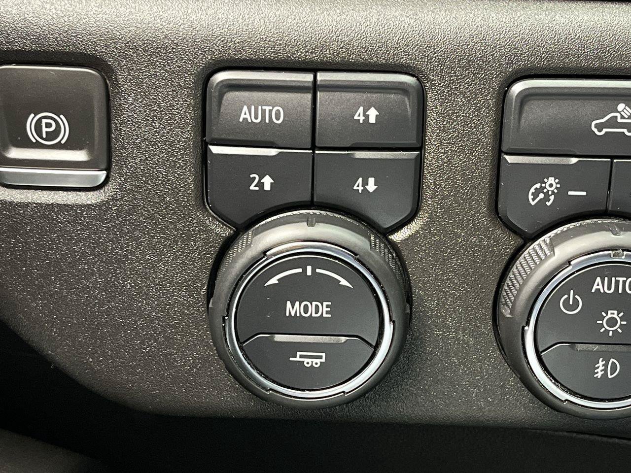 Used 2024 Chevrolet Silverado 1500 RST AWD/4WD image 16