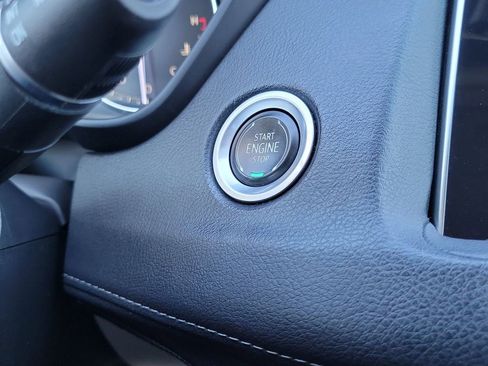 Certified 2023 Cadillac XT4 Premium Luxury image 15