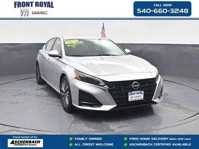 Used 2023 Nissan Altima 2.5 SV